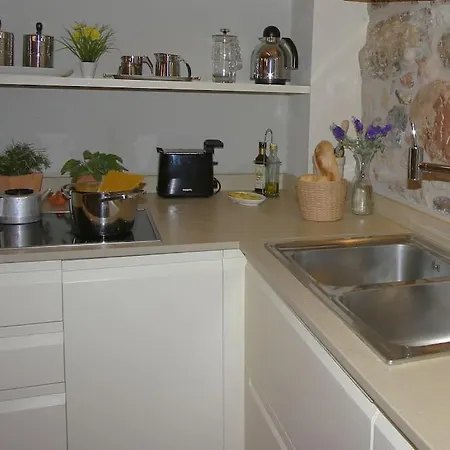 Casa Antiche Mura * Torri Del Benaco